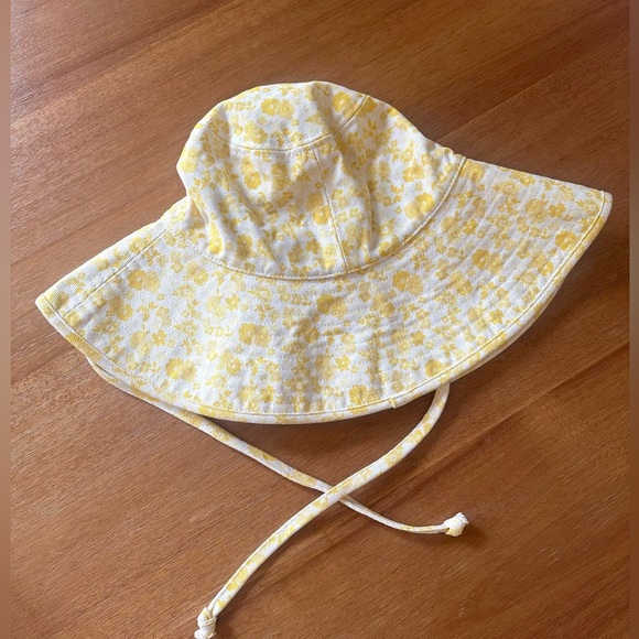 Lack of Color Yellow Holiday Hat Sunshine Bloom Size small/medium - Picture 6 of 7